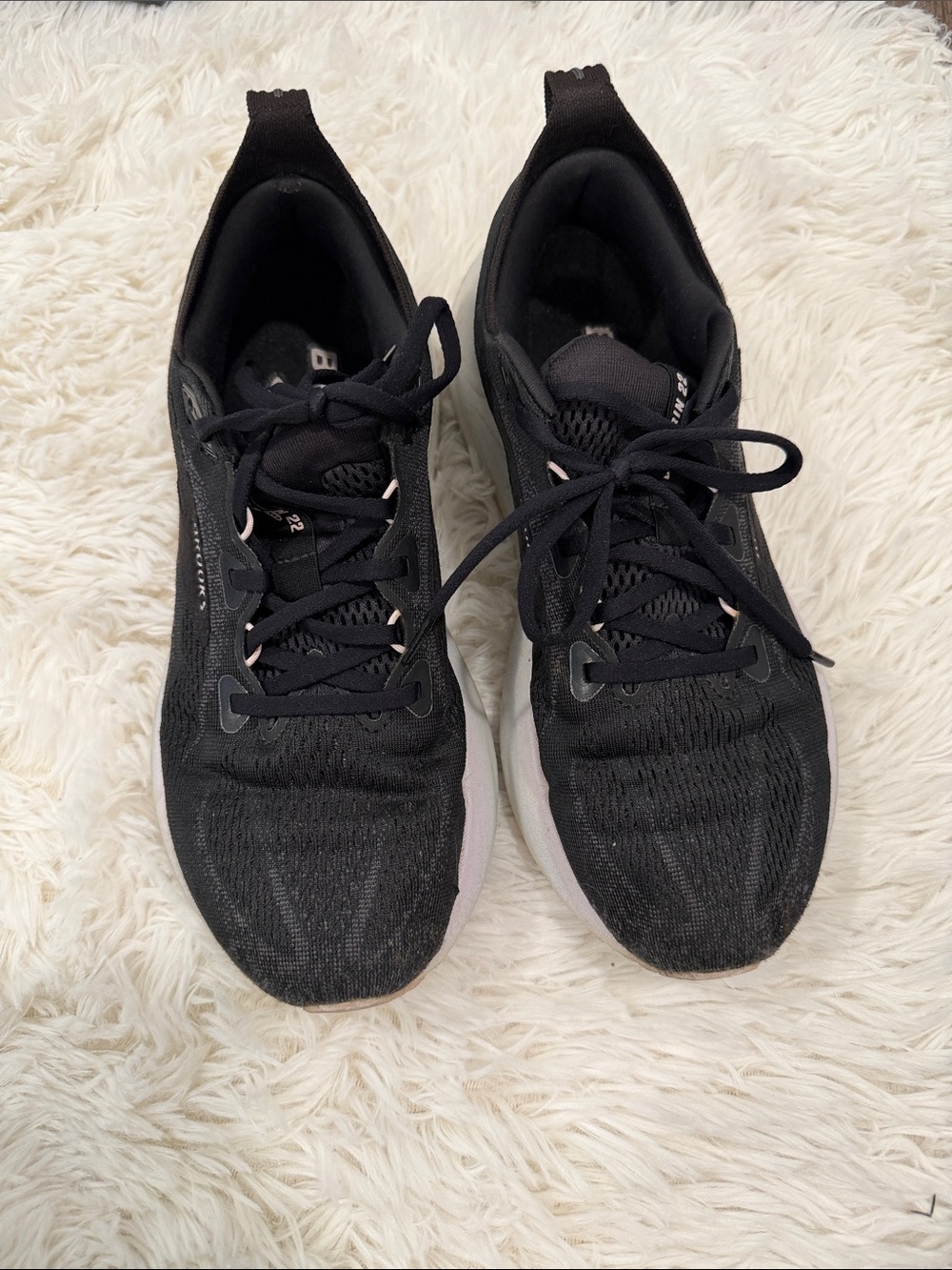 Brooks Black Athletic Running Sneakers size 9.5 used